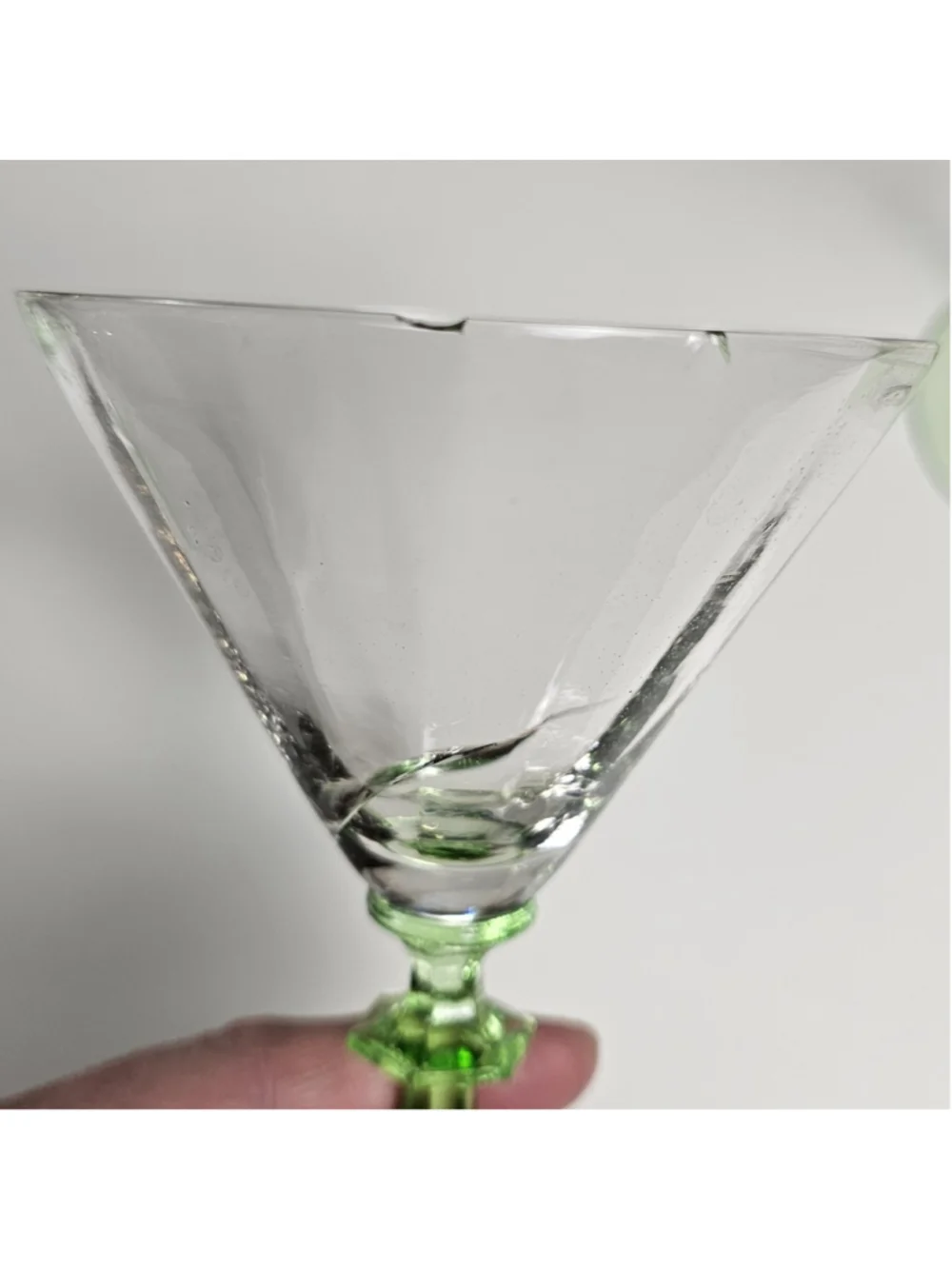 Elegant Green Uranium Stem Cocktail/Martini Glasses Set of 4 As-Is / Crafts